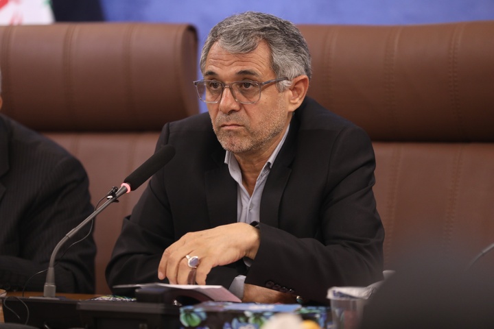 لزوم حمایت بیشتر از هنرمندان صنایع‌دستی شهر ملی گلیم عنبران/ المان شهر تهیه و نصب می‌شود