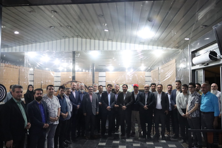 نشست انجمن حرفه‌ای مجتمع‌های خدماتی و رستوران‌های بین‌راهی استان سمنان برگزار شد