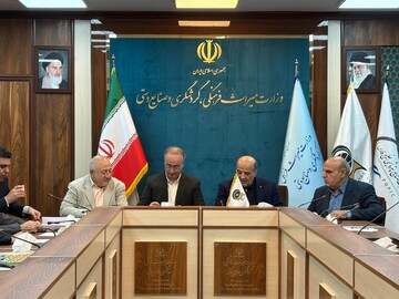 امضای تفاهم‌نامه همکاری میان شرکت مادرتخصصی توسعه ایرانگردی و جهانگردی و شرکت عملیات غیرصنعتی خلیج‌فارس/ گامی مهم برای پیوند گردشگری و صنعت