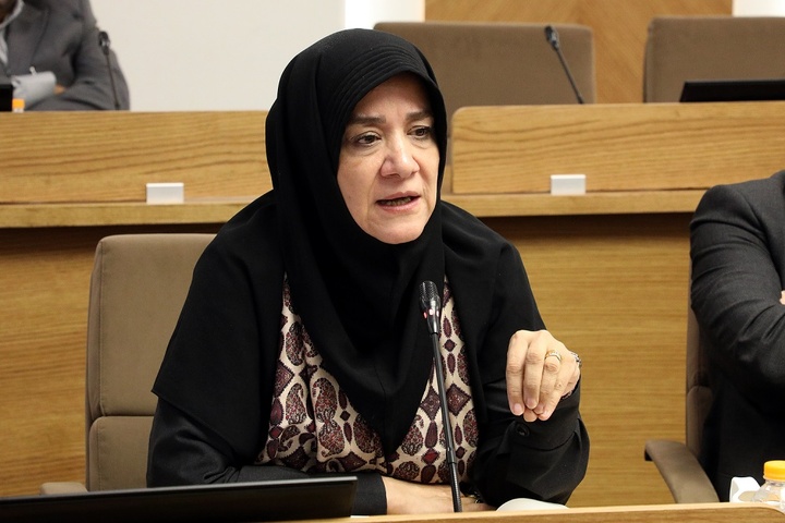 تأکید بر تقویت زنجیره ارزش صنایع دستی در برنامه هفتم توسعه