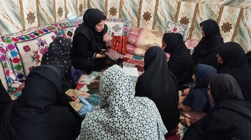 آزمون مهارت‌سنجی ۱۰۰ بانوی سوزن‌دوز در روستای انجیروک برگزار شد