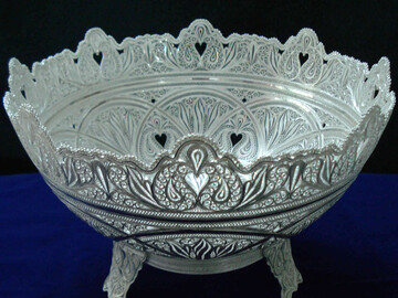 ۳۳ اثر هنرمندان صنایع‌دستی زنجان به هشتمین دوره مهر اصالت ملی ارسال می‌شود