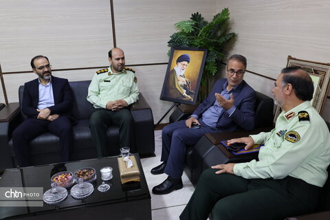 نشست با سردار امجدیان فرمانده نیروی انتظامی چهارمحال و بختیاری