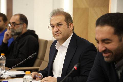 نشست اصحاب رسانه با وزیر میراث‌فرهنگی، گردشگری و صنایع‌دستی