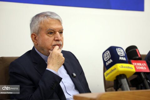 نشست اصحاب رسانه با وزیر میراث‌فرهنگی، گردشگری و صنایع‌دستی