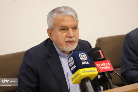 نشست اصحاب رسانه با وزیر میراث‌فرهنگی، گردشگری و صنایع‌دستی