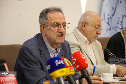 نشست اصحاب رسانه با وزیر میراث‌فرهنگی، گردشگری و صنایع‌دستی