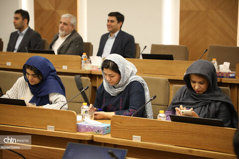 نشست اصحاب رسانه با وزیر میراث‌فرهنگی، گردشگری و صنایع‌دستی