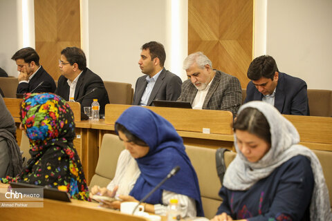 نشست اصحاب رسانه با وزیر میراث‌فرهنگی، گردشگری و صنایع‌دستی