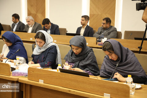 نشست اصحاب رسانه با وزیر میراث‌فرهنگی، گردشگری و صنایع‌دستی