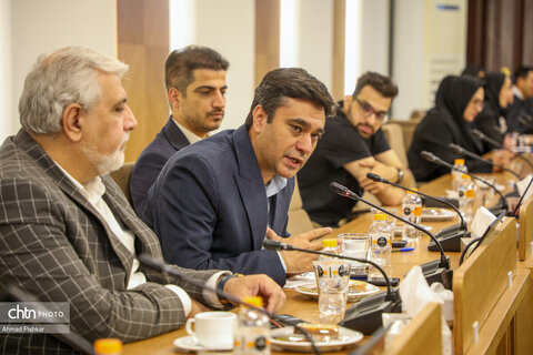 نشست اصحاب رسانه با وزیر میراث‌فرهنگی، گردشگری و صنایع‌دستی