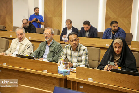 نشست اصحاب رسانه با وزیر میراث‌فرهنگی، گردشگری و صنایع‌دستی