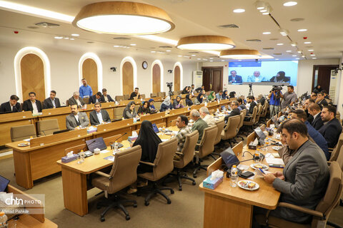 نشست اصحاب رسانه با وزیر میراث‌فرهنگی، گردشگری و صنایع‌دستی