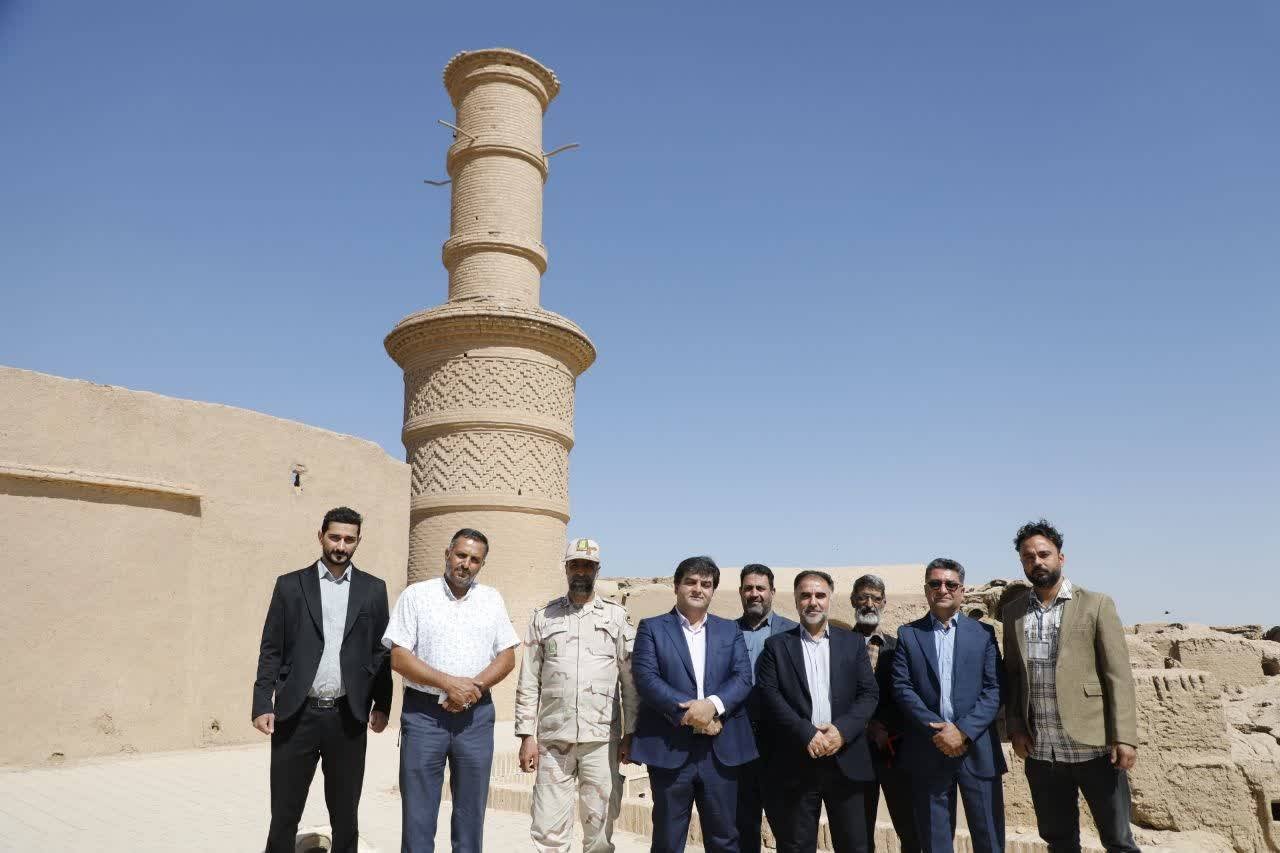 بررسی ظرفیتهای گردشگری و میراثی بافت تاریخی و قلعه خرانق