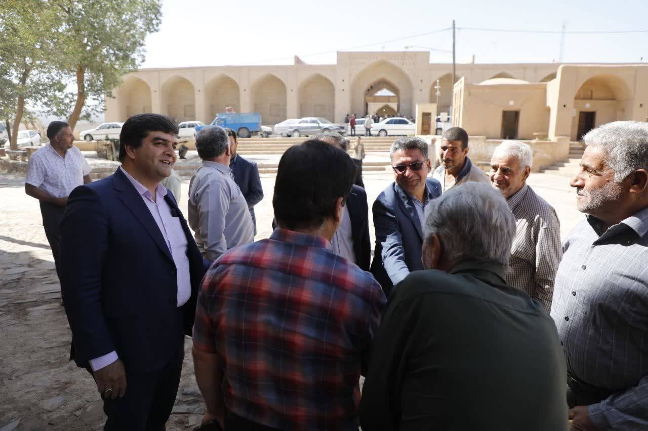 بررسی ظرفیت‌های گردشگری و میراثی بافت تاریخی و قلعه خرانق