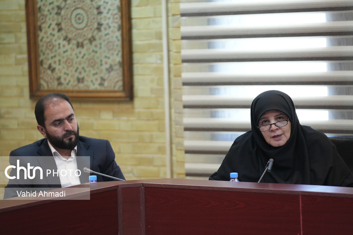 دیدار اعضای انجمن علمی باستان‌شناسی ایران با علی دارابی