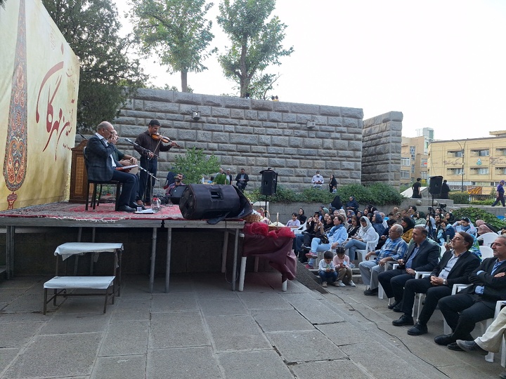 جشن یک‌سالگی ثبت‌جهانی آیین مهرگان در آرامگاه بوعلی‌سینا برگزار شد 