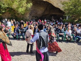 جشنواره روز روستا در دهکده گردشگری گلابر شهرستان ایجرود