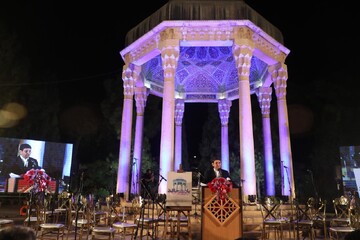 ضرورت بهره‌گیری از هوش مصنوعی برای صیانت و ترویج میراث ادبی ایران