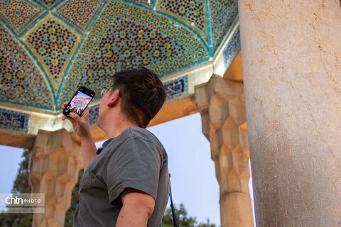 زائران خیال در حریم حافظ