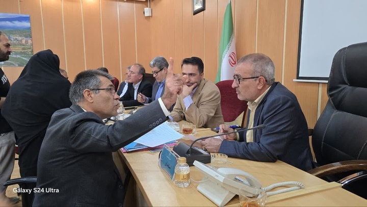 دیدار مردمی استاندار کهگیلویه وبویراحمد و فرصتی مغتنم برای پاسخ به مطالبات مردم