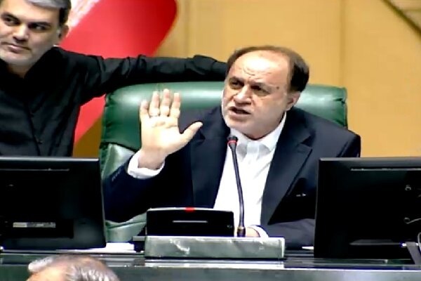 حاجی‌بابایی: آخرین فرصت اجرای قانون کالابرگ اواخر آبان است