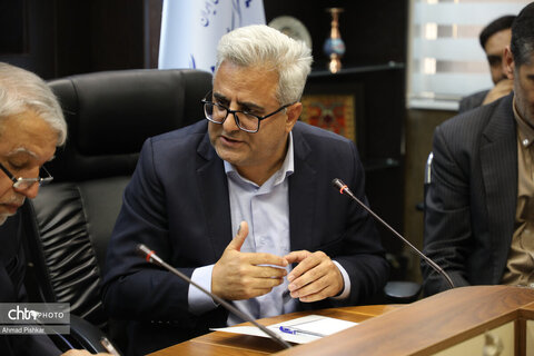 نشست صالحی‌امیری با مدیران و کارکنان معاونت گردشگری