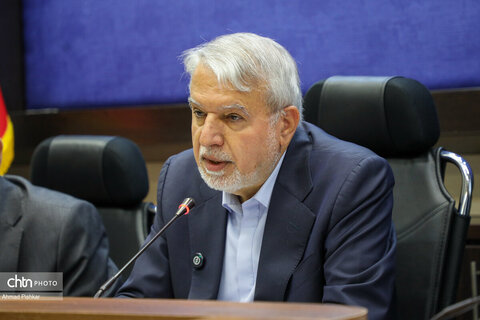 نشست صالحی‌امیری با مدیران و کارکنان معاونت گردشگری