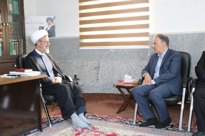 دیدار مدیرکل میراث‌فرهنگی خراسان شمالی با نماینده ولی‌فقیه در استان/ تأکید بر صیانت از آثار تاریخی و تقویت اقامتگاه‌های بوم‌گردی