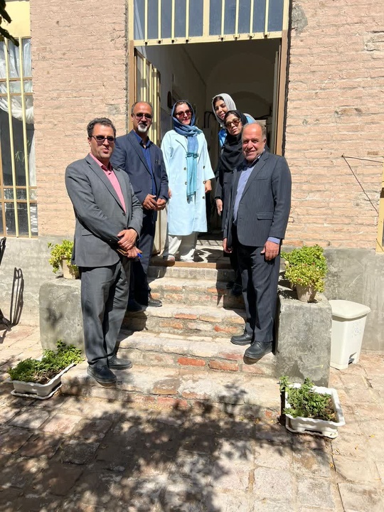 ۳۰ خانه ایثار با هدف ایجاد کارگاه‌های صنایع‌دستی و مشاغل خانگی در بیرجند راه‌اندازی می‌شود