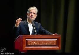 سیمایی صراف: تلاش کنیم ارتباطمان با نخبگانی که مهاجرت کرده‌اند قطع نشود