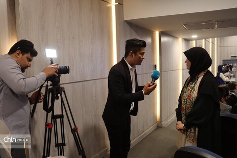 معاون صنایع‌دستی و هنرهای سنتی کشور:مزیت رقابتی خراسان رضوی در توزیع و عرضه صنایع‌دستی است