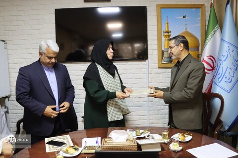 معاون صنایع‌دستی و هنرهای سنتی کشور:مزیت رقابتی خراسان رضوی در توزیع و عرضه صنایع‌دستی است