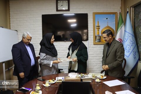 معاون صنایع‌دستی و هنرهای سنتی کشور:مزیت رقابتی خراسان رضوی در توزیع و عرضه صنایع‌دستی است