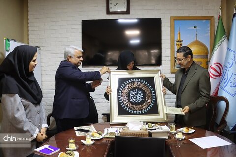 معاون صنایع‌دستی و هنرهای سنتی کشور:مزیت رقابتی خراسان رضوی در توزیع و عرضه صنایع‌دستی است