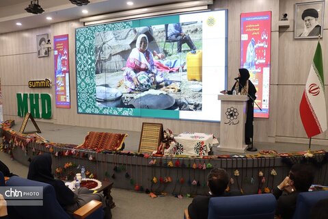 معاون صنایع‌دستی و هنرهای سنتی کشور:مزیت رقابتی خراسان رضوی در توزیع و عرضه صنایع‌دستی است