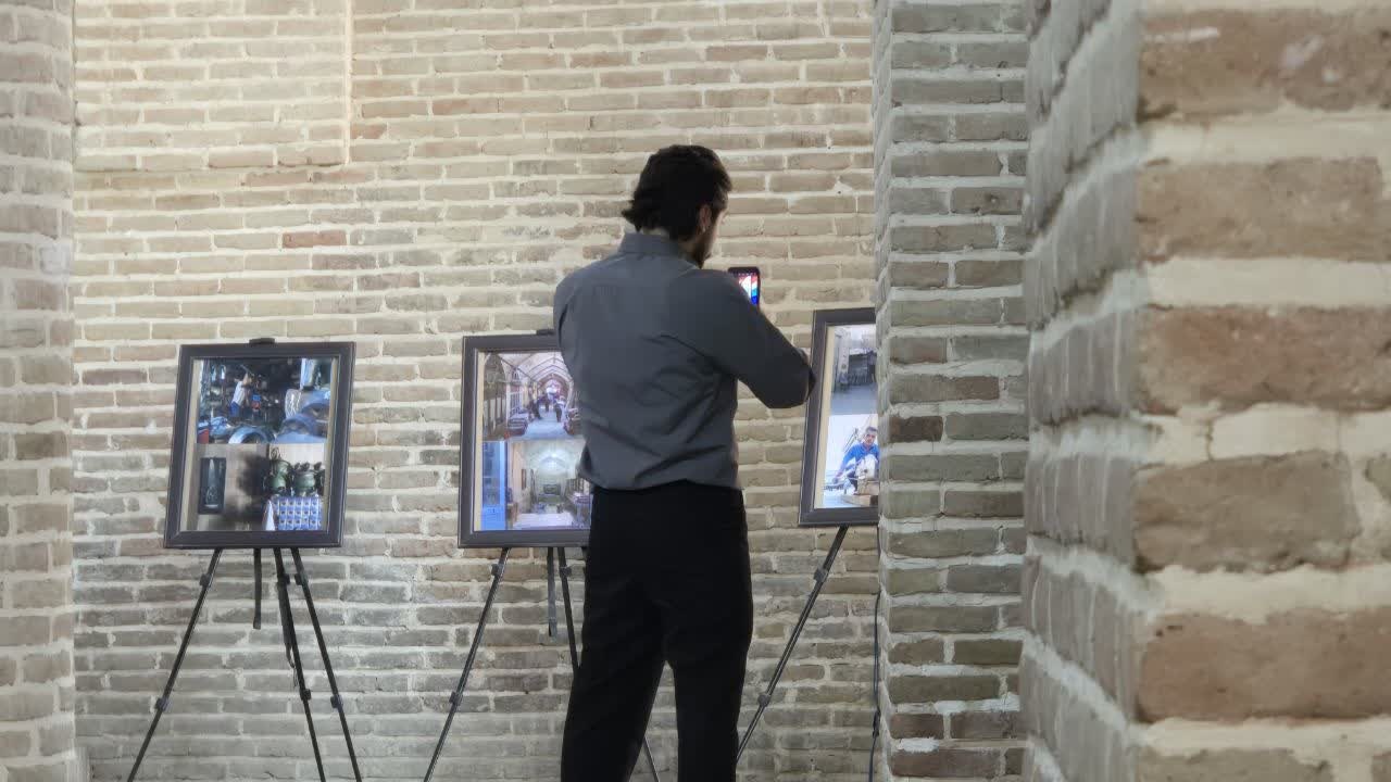 برگزاری نمایشگاه عکس «زینورا» در محوطه تاریخی هگمتانه