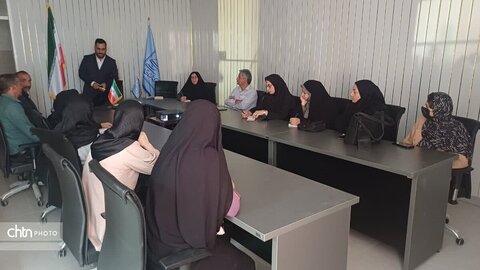 دوره آموزشی صنایع دستی ویژه هنرمندان شهرستان مهریز