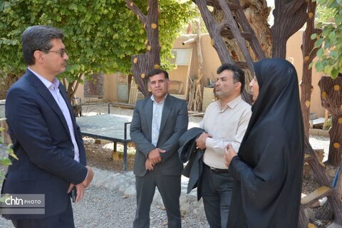 بازدید از بوم گردی و قلعه ملکی شهرستان خاتم