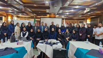 برگزاری دوره خانه‌داری در هتل دلوار بوشهر با هدف ارتقای مهارت‌های حرفه‌ای کارکنان صنعت گردشگری