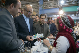 بازدید استاندار کرمانشاه از نمایشگاه فرصت‌های صادراتی کرمانشاه