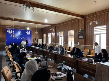 برگزاری کارگاه آموزشی «اهمیت طراحی و بسته‌بندی محصولات صنایع‌دستی» ویژه شاغلان صنایع‌دستی تاکستان