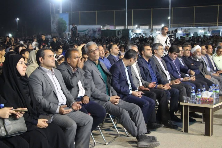 برگزاری سومین جشنواره پسته احمد آباد در شهرستان اردکان