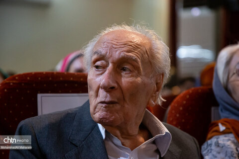 آیین بزرگداشت استاد امیرهوشنگ جزی‌زاده