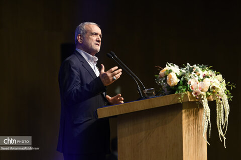 سفر رئیس جمهور به اصفهان