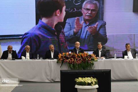 سفر رئیس جمهور به اصفهان