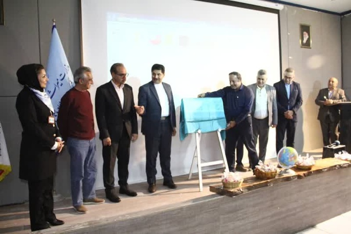 راهنمایان گردشگری، پاسداران فرهنگ و هویت ایرانی