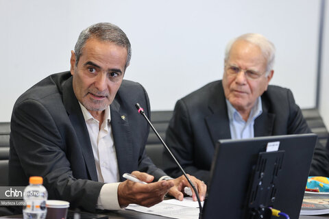 مراسم امضای تفاهم نامه همکاری کانون جهانگردی و اتومبیلرانی و اتاق بازرگانی، صنایع، معادن و کشاورزی ایران