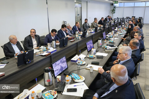 مراسم امضای تفاهم نامه همکاری کانون جهانگردی و اتومبیلرانی و اتاق بازرگانی، صنایع، معادن و کشاورزی ایران