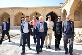 بازدید مدیر عامل صندوق احیا از بناهای تاریخی فارس